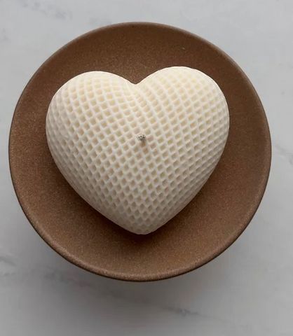 Dotted Heart Small Candle – Handcrafted Luxury Set (Pack of 4)