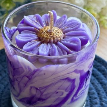 Marbled Purple Bloom jar Candle – Handcrafted Floral Luxury in Glass